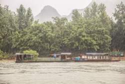 Çin H. C- Guilin- Li Nehri