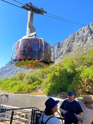 Cape Town- Masa Dağı teleferik kabini
