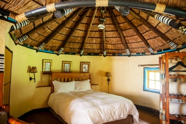 GA- Johannesburg- Lesedi- Xhosa Köy odası
